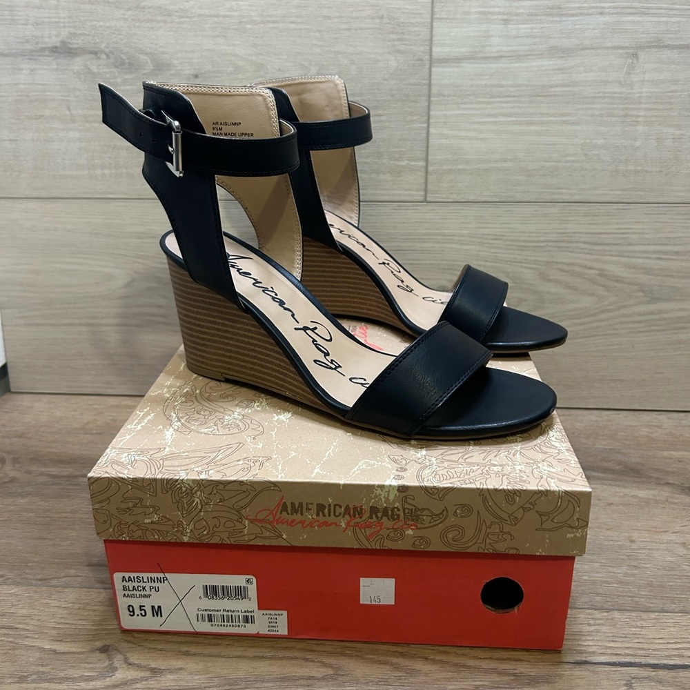 American Rag Womens Aislinn Wedge Sandals Size 9.5